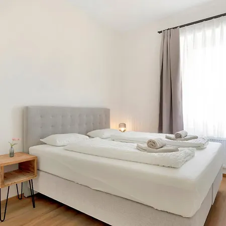 Easy Flat Villach Main Plaza Exterior photo